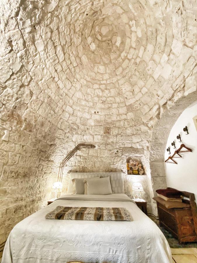 Trulli Caroli Locorotondo