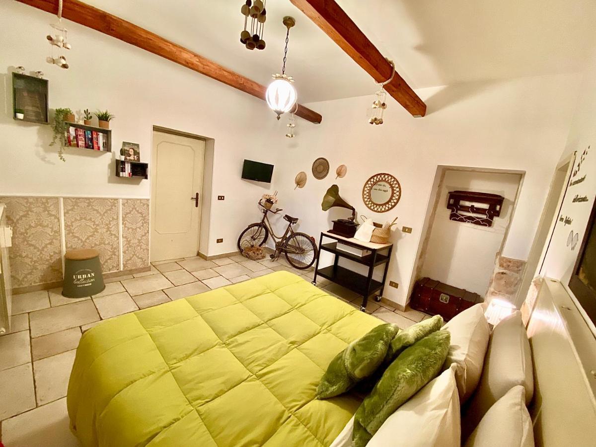 Trulli Caroli Locorotondo